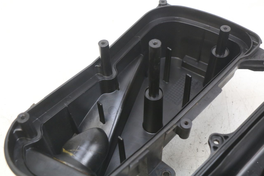 photo de BOITE A AIR HONDA FES PANTHEON 2T 125 (1998 - 2002) - Points de fixation