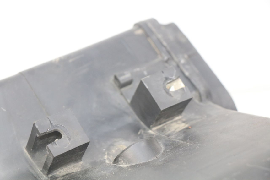 photo de BOITE A AIR YAMAHA FJR ABS 1300 (2006 - 2012) - Gros plan technique