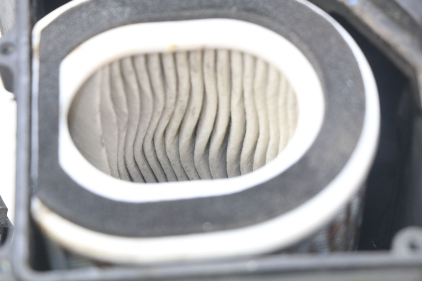 photo de BOITE A AIR YAMAHA FJR ABS 1300 (2006 - 2012) - Points de fixation