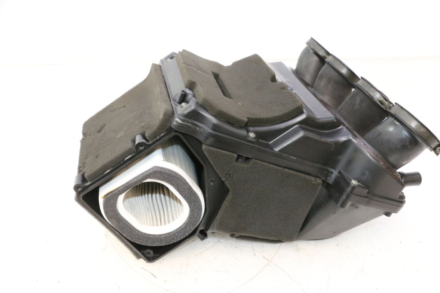 photo de BOITE A AIR YAMAHA FJR 1300 (2001 - 2005) - Points de fixation