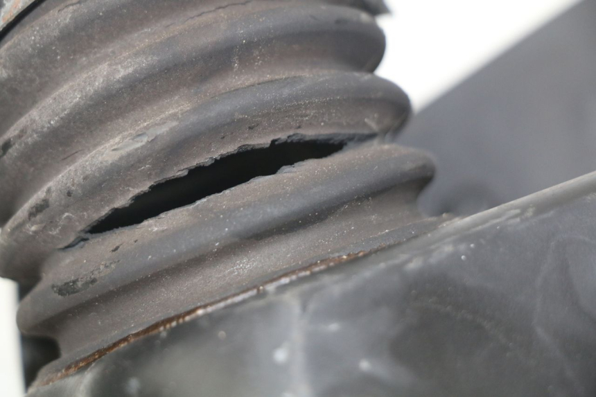 photo de BOITE A AIR HONDA FJS SILVERWING SILVER WING 400 (2009 - 2016) - Zoom état d’usage