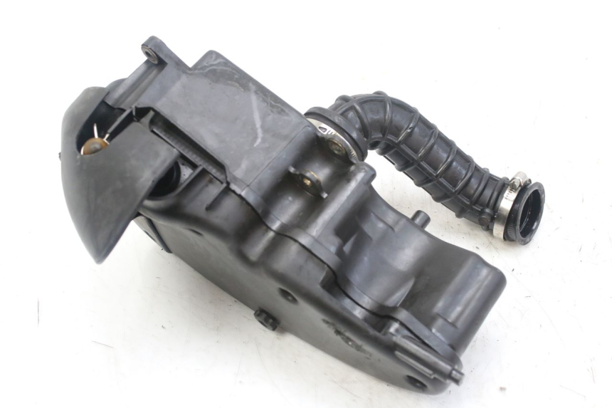 photo de BOITE A AIR PIAGGIO FLY 4T 50 (2013 - 2017) - Gros plan technique