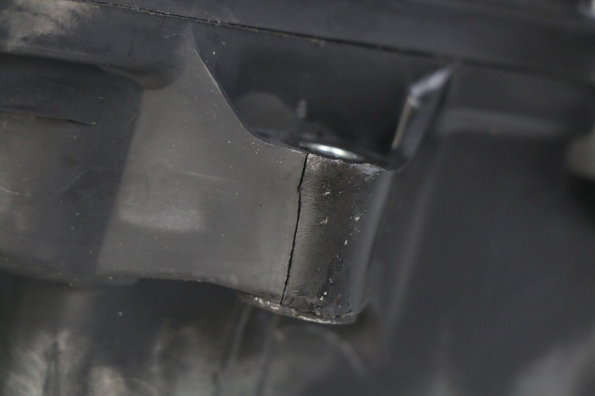 photo de BOITE A AIR HONDA FORZA 125 (2015 - 2016) - Gros plan technique