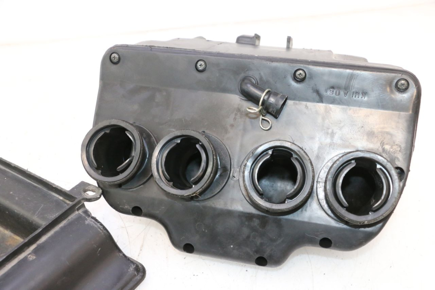 photo de BOITE A AIR KAWASAKI GPX F ZX750F 750 (1986 - 1990) - Autre angle de vue