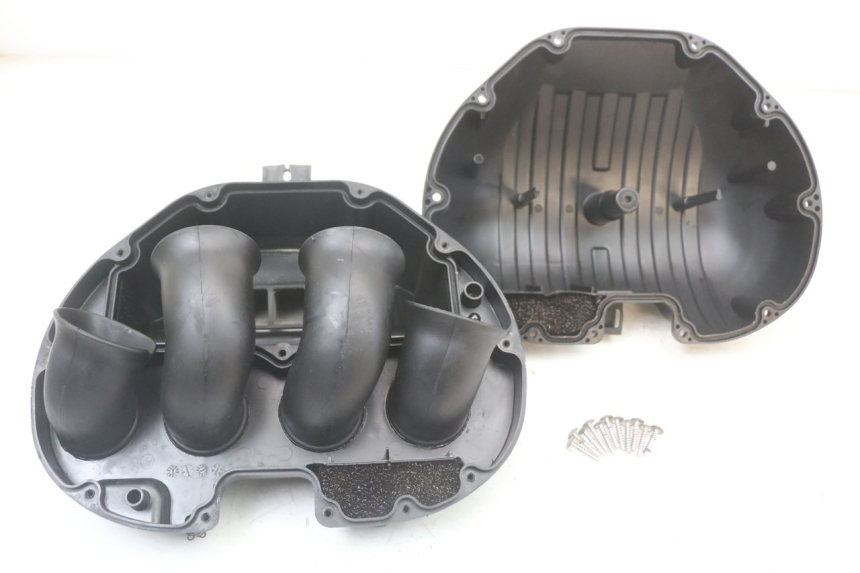 photo de BOITE A AIR SUZUKI GSR 750 (2011 - 2017) - Gros plan technique