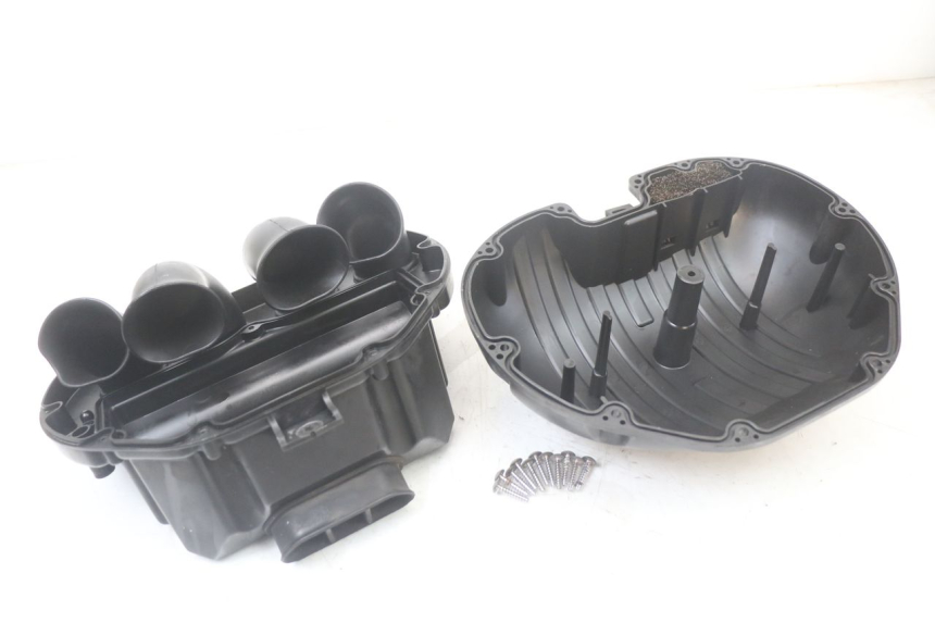 photo de BOITE A AIR SUZUKI GSR 750 (2011 - 2017) - Pièce contrôlée