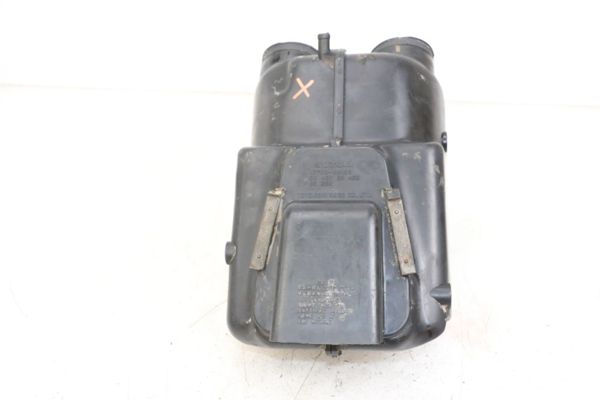photo de BOITE A AIR SUZUKI GSX E 250 (1982 - 1983) - Gros plan technique