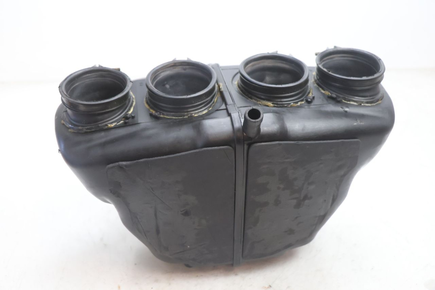 photo de BOITE A AIR SUZUKI GSX F GSXF 750 (1988 - 1998) - Détail de la pièce