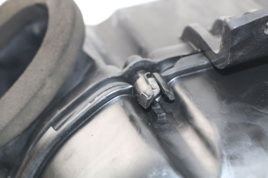 photo de BOITE A AIR SUZUKI GSX-R GSXR 600 (2001 - 2003) - Détail de la pièce