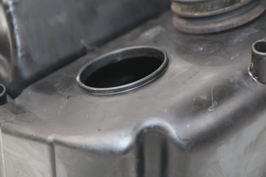 photo de BOITE A AIR SUZUKI GSX-R GSXR 600 (2001 - 2003) - Marquages et références