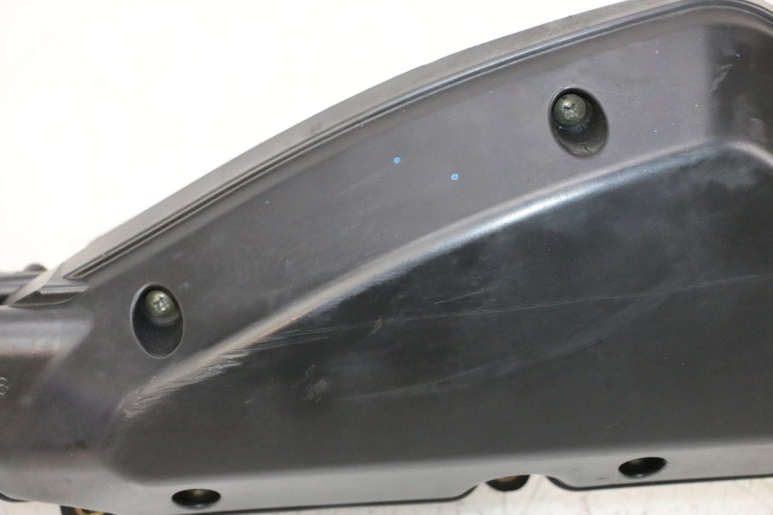 photo de BOITE A AIR PEUGEOT KISBEE 4T 50 (2010 - 2017) - État de surface