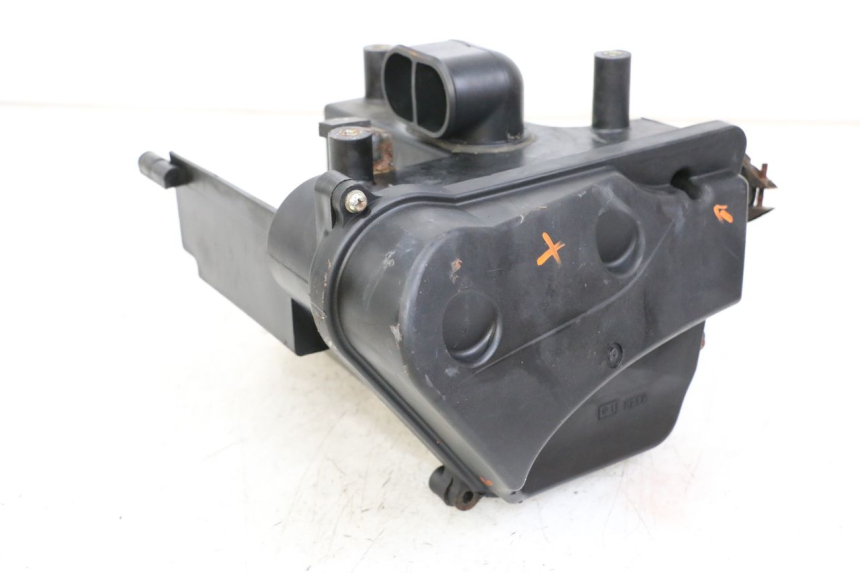 photo de BOITE A AIR KYMCO STRYKER OFF ROAD 125 (1999 - 2005) - Autre angle de vue