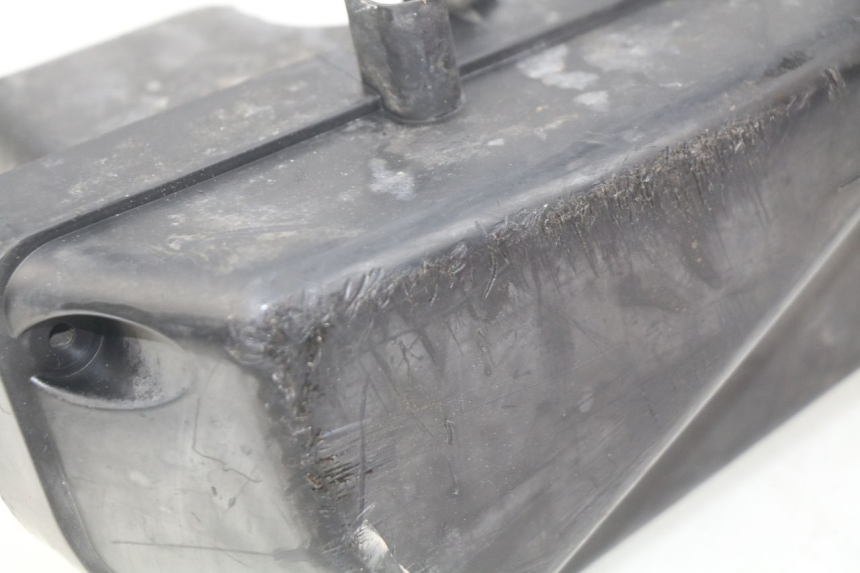 photo de BOITE A AIR PEUGEOT LUDIX 2 PRO 4T 50 (2008 - 2013) - Détail de la pièce