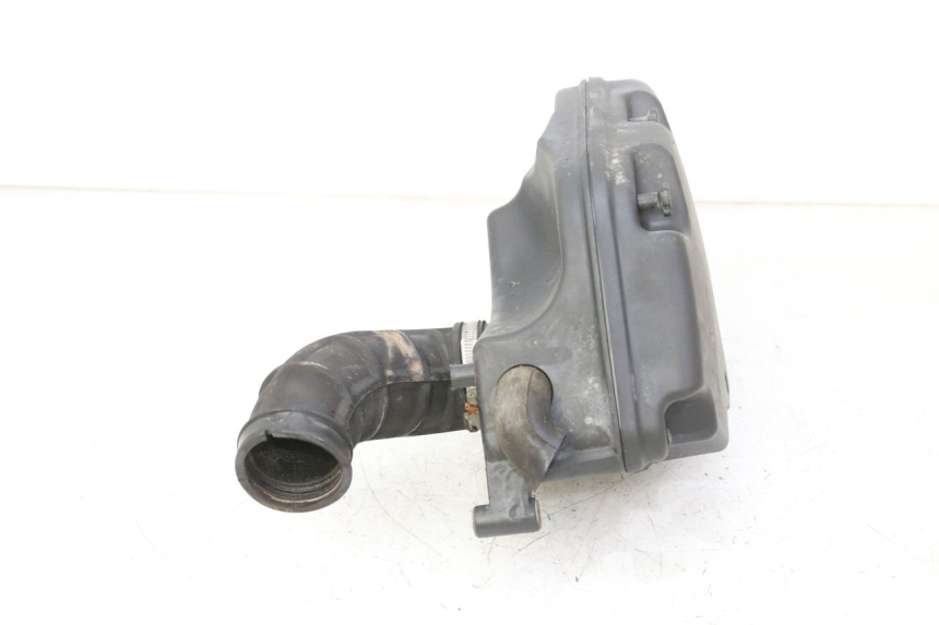 photo de BOITE A AIR PIAGGIO MP3 RL 250 (2006 - 2010) - Gros plan technique