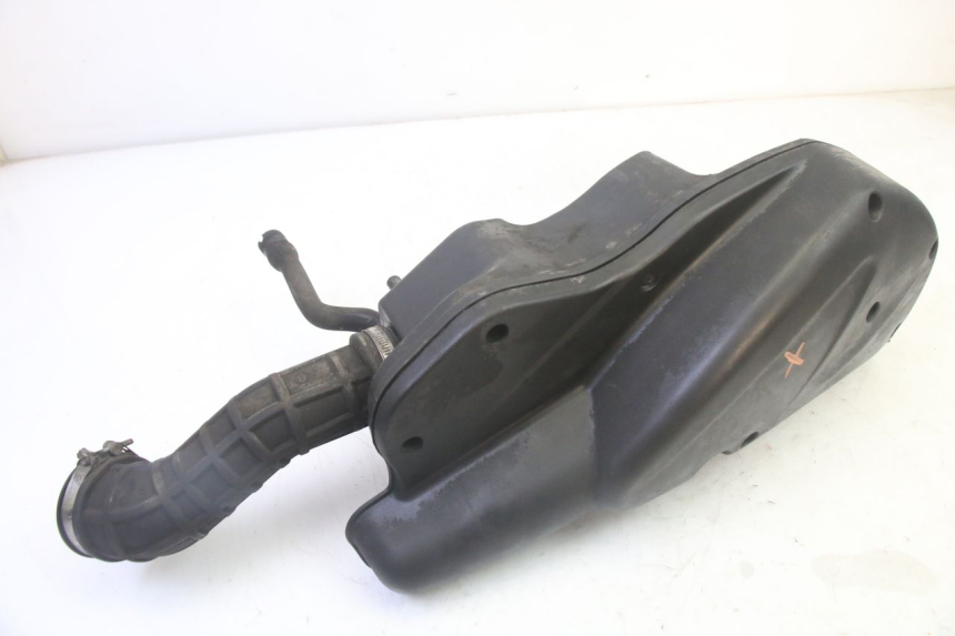 photo de BOITE A AIR PIAGGIO MP3 500 (2011 - 2015) - Détail de la pièce