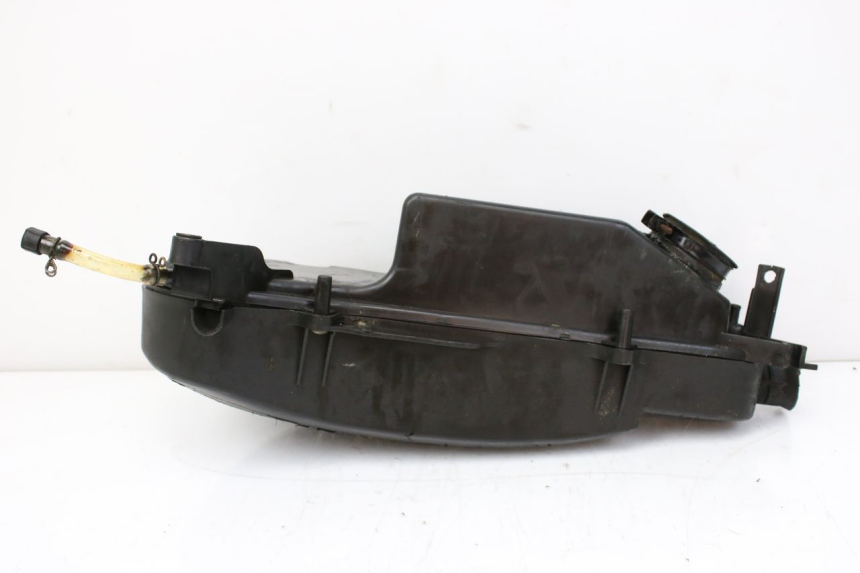 photo de BOITE A AIR KEEWAY OUTLOOK 125 (2007 - 2013) - Points de fixation