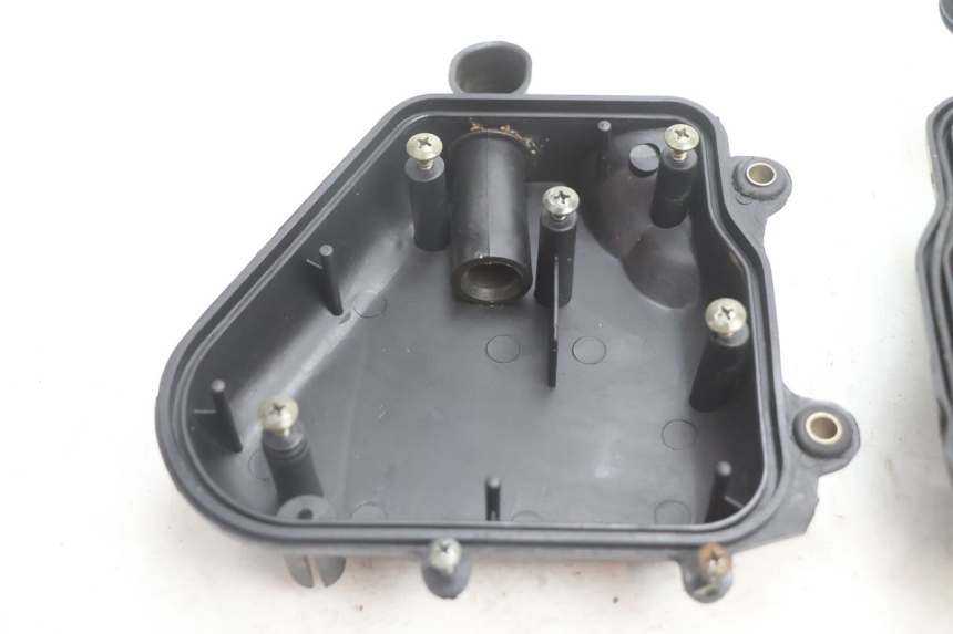 photo de BOITE A AIR TNT MOTOR ROMA 10' 2T 50 (2011 - 2018) - Points de fixation