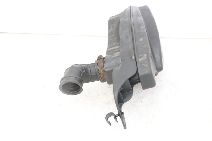 photo de BOITE A AIR PEUGEOT SATELIS 125 (2013 - 2018) - Points de fixation