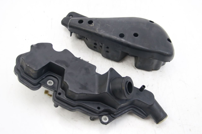 photo de BOITE A AIR APRILIA SCARABEO 4T 50 (2009 - 2017) - Gros plan technique