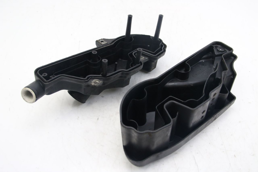 photo de BOITE A AIR APRILIA SCARABEO 4T 50 (2009 - 2017) - État de surface