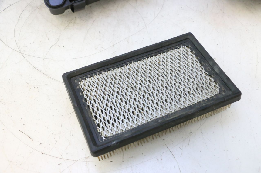 photo de BOITE A AIR CAN-AM SPYDER RS 1000 (2008 - 2012) - État de surface