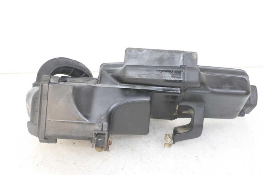 photo de BOITE A AIR PIAGGIO SUPER LX 125 (2000 - 2003) - Gros plan technique