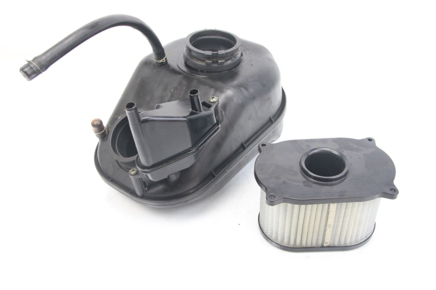 photo de BOITE A AIR SUZUKI SV S 650 (1999 - 2002) - Gros plan technique