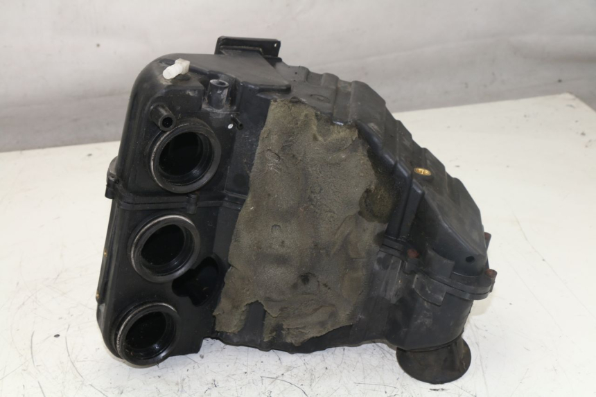 photo de BOITE A AIR TRIUMPH TIGER 955 (2001 - 2004) - Gros plan technique