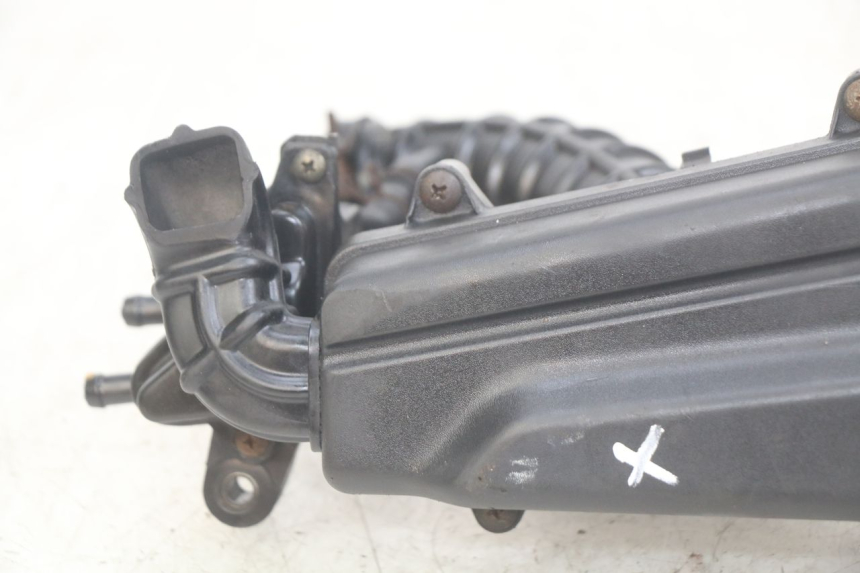 photo de BOITE A AIR PEUGEOT TWEET 4T 50 (2018 - 2022) - Points de fixation