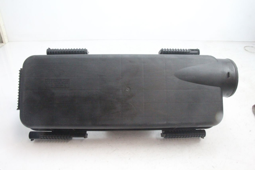 photo de BOITE A AIR YAMAHA WAVE RUNNER GP R 1200 (2000 - 2003) - Gros plan technique