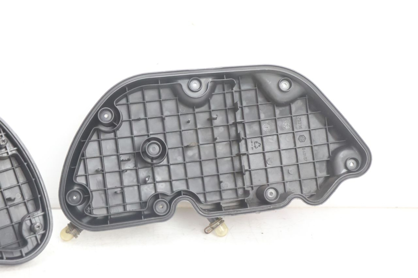photo de BOITE A AIR PIAGGIO X9 EVOLUTION 125 (2003 - 2007) - Autre angle de vue