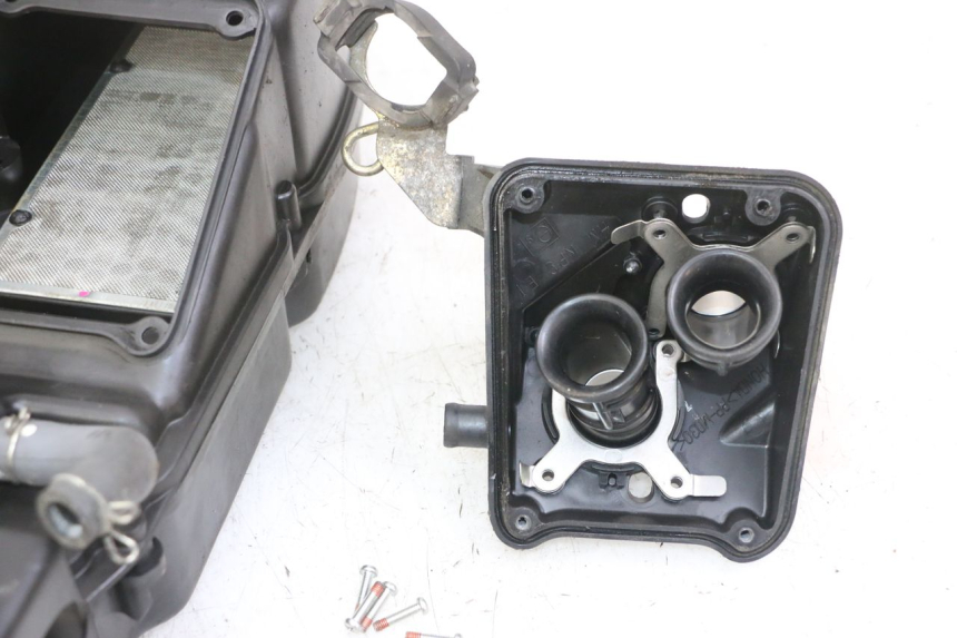 photo de BOITE A AIR HONDA XLV VARADERO 125 (2000 - 2006) - État de surface