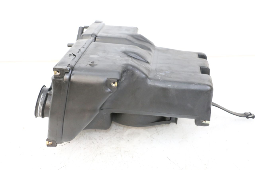 photo de BOITE A AIR YAMAHA FZS FAZER 600 (2001 - 2003) - Gros plan technique