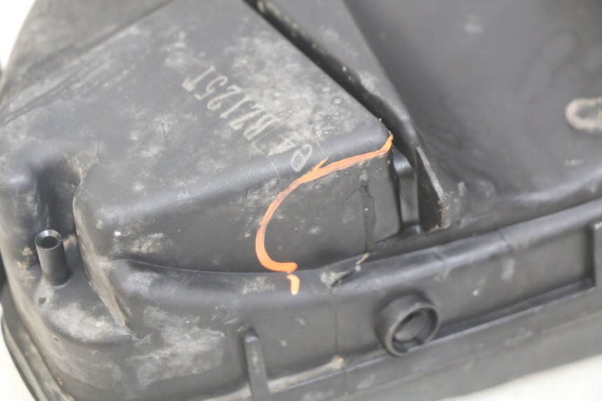 photo de BOITE A AIR YIYING YY125T 125 (2006 - 2014) - Détail de la pièce