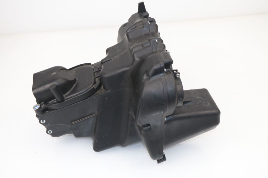 photo de BOITE A AIR KAWASAKI Z800 Z ABS 800 (2013 - 2017) - Gros plan technique