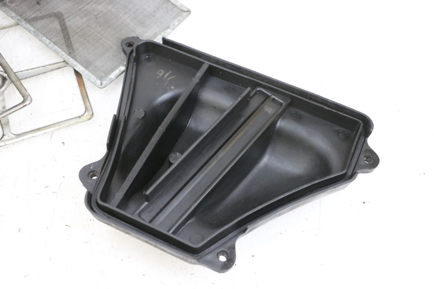 photo de BOITE A AIR KYMCO ZING 125 (1997 - 2003) - Marquages et références