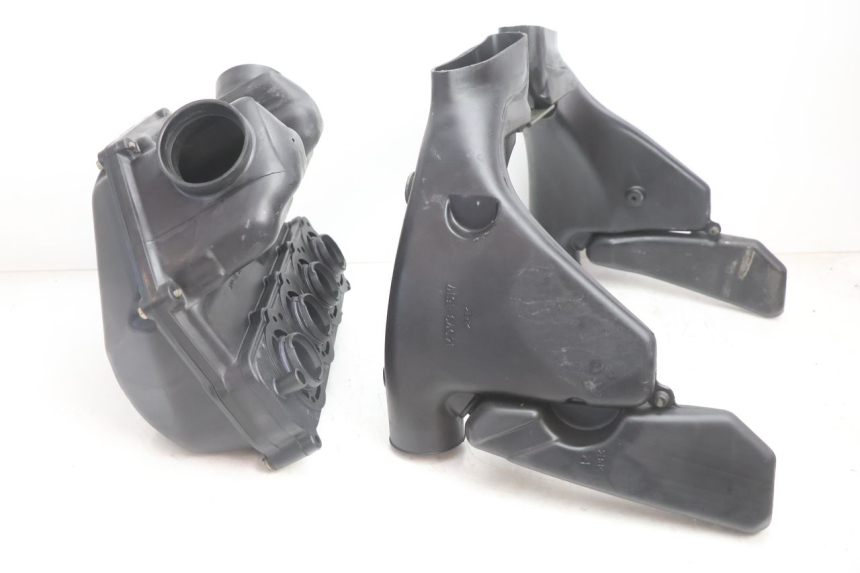 photo de BOITE A AIR KAWASAKI ZX-6R ZX6R 600 (1995 - 1997) - Vue d’ensemble