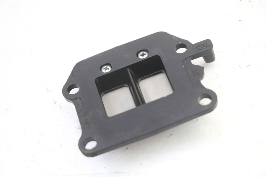 photo de BOITE A CLAPETS MBK BOOSTER NEXT GENERATION 50 (1995 - 1998) - Autre angle de vue