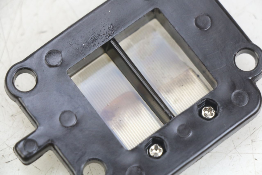 photo de BOITE A CLAPETS MBK BOOSTER SPIRIT 50 (2004 - 2017) - Zoom état d’usage