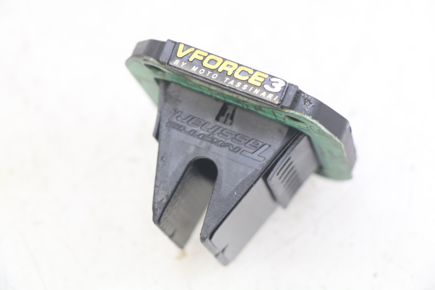 photo de BOITE A CLAPETS HONDA CR 80 (2001 - 2003) - Gros plan technique