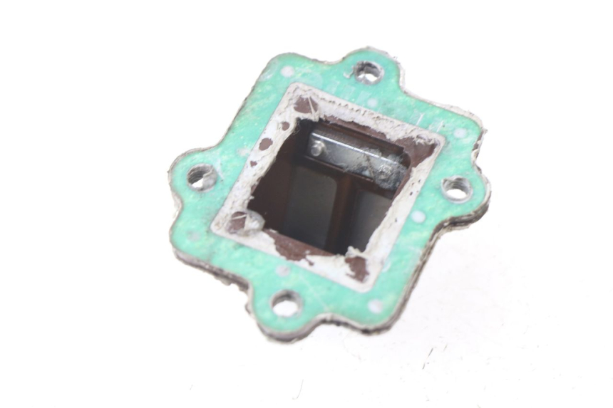 photo de BOITE A CLAPETS GENERIC CRACKER 50 (2005 - 2008) - Détail de la pièce