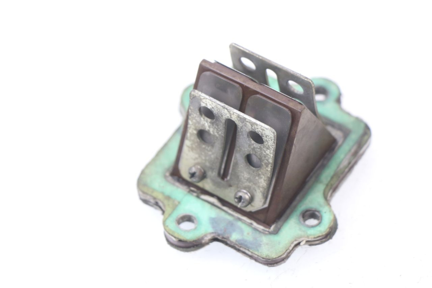 photo de BOITE A CLAPETS GENERIC CRACKER 50 (2005 - 2008) - Autre angle de vue