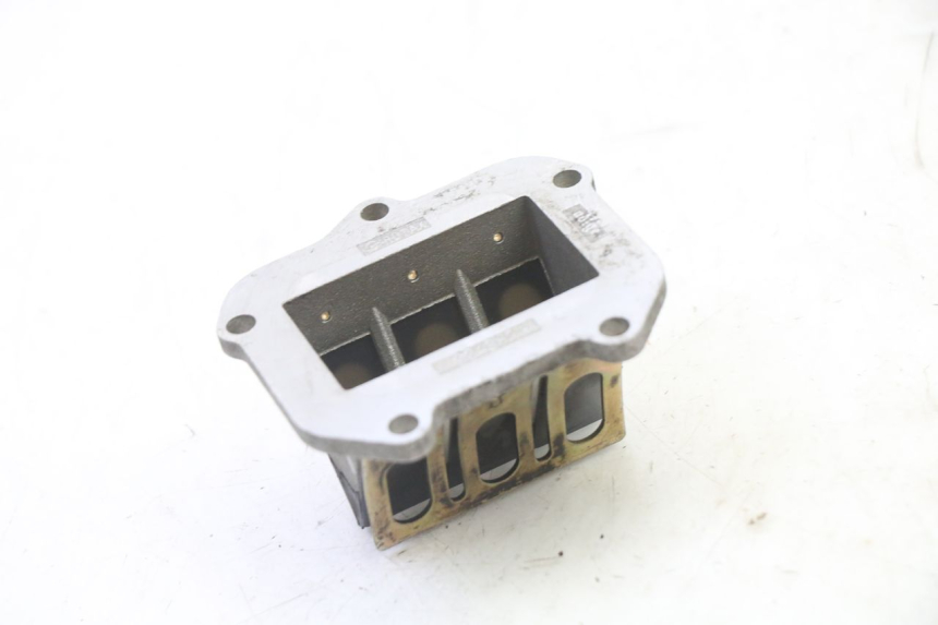 photo de BOITE A CLAPETS APRILIA ETX 125 (1998 - 2002) - Autre angle de vue