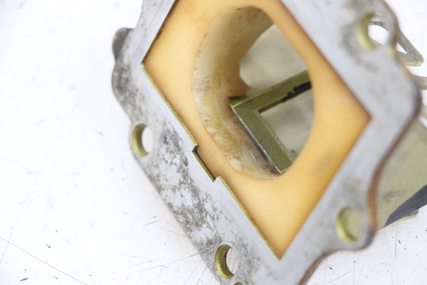 photo de BOITE A CLAPETS KAWASAKI KDX 125 (1990 - 1991) - Autre angle de vue