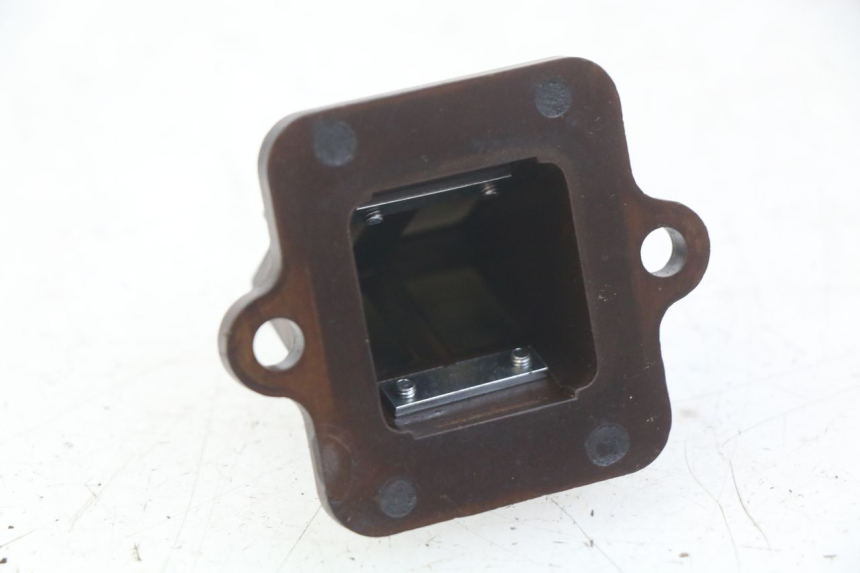 photo de BOITE A CLAPETS PEUGEOT KISBEE 2T 50 (2010 - 2017) - Détail de la pièce