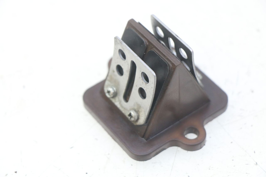 photo de BOITE A CLAPETS PEUGEOT KISBEE 2T 50 (2010 - 2017) - Zoom état d’usage
