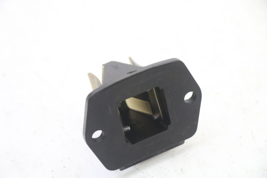 photo de BOITE A CLAPETS PIAGGIO NEW TYPHOON 50 (2018 - 2021) - Autre angle de vue