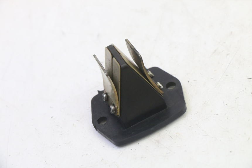 photo de BOITE A CLAPETS PIAGGIO NEW TYPHOON 50 (2010 - 2017) - Zoom état d’usage