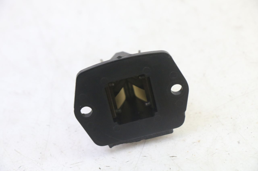 photo de BOITE A CLAPETS PIAGGIO NEW TYPHOON 50 (2010 - 2017) - Autre angle de vue