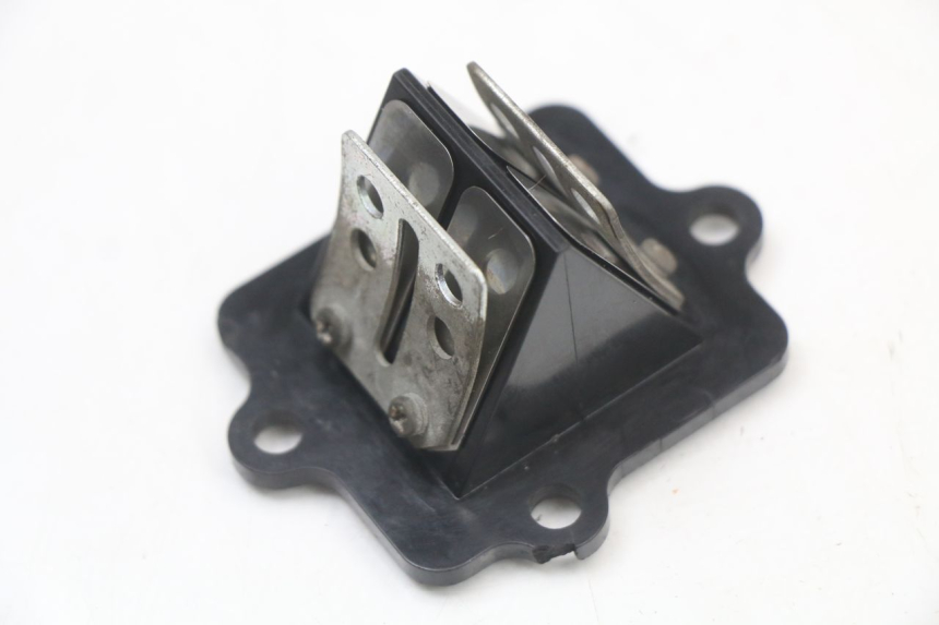 photo de BOITE A CLAPETS MBK OVETTO ONE 2T 50 (2013 - 2017) - Gros plan technique